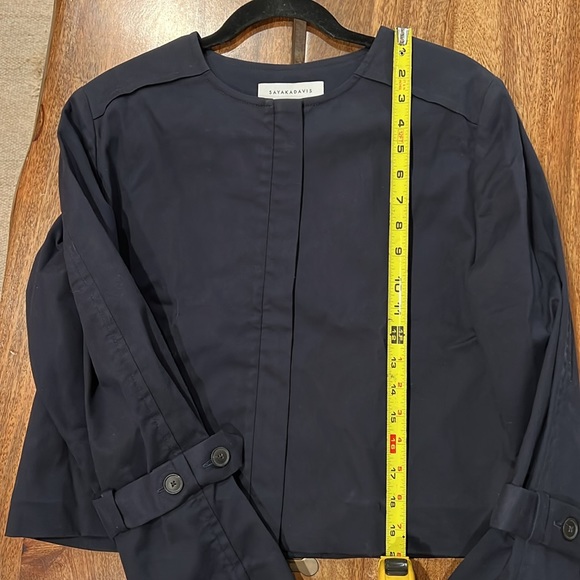 Sayaka Davis Cropped Jacket in Navy - Picture 6 of 9
